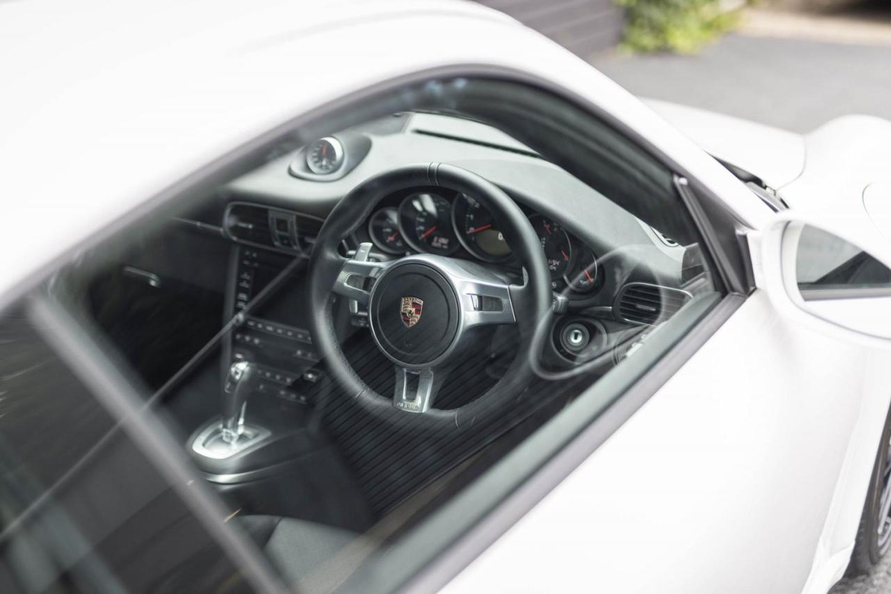 2011 Porsche 911 (997.2) CARRERA GTS PDK COUPE