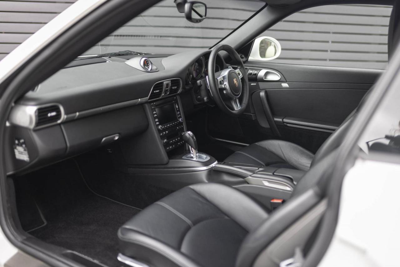 2011 Porsche 911 (997.2) CARRERA GTS PDK COUPE