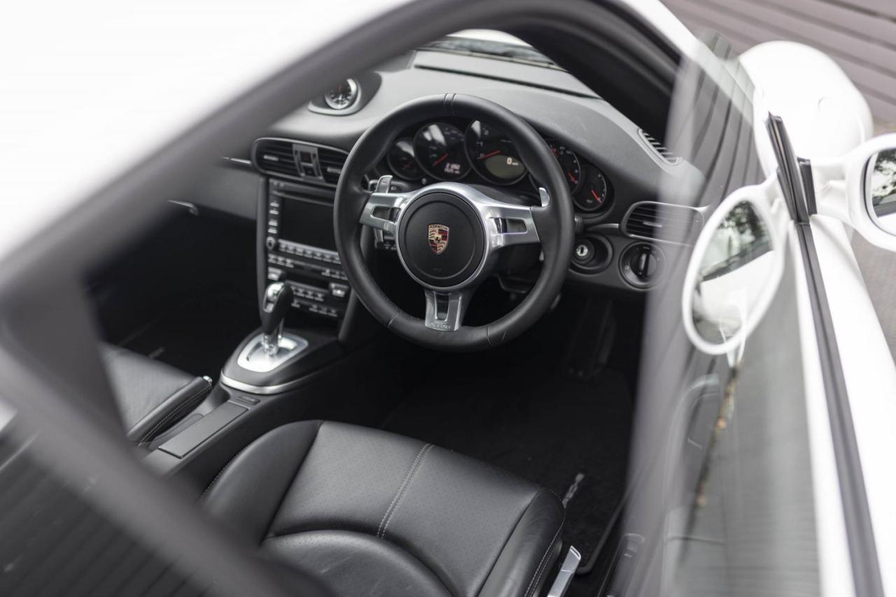 2011 Porsche 911 (997.2) CARRERA GTS PDK COUPE