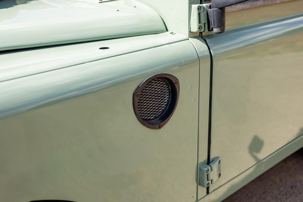 1978 Land Rover Series III 88 Factory Station Wagon