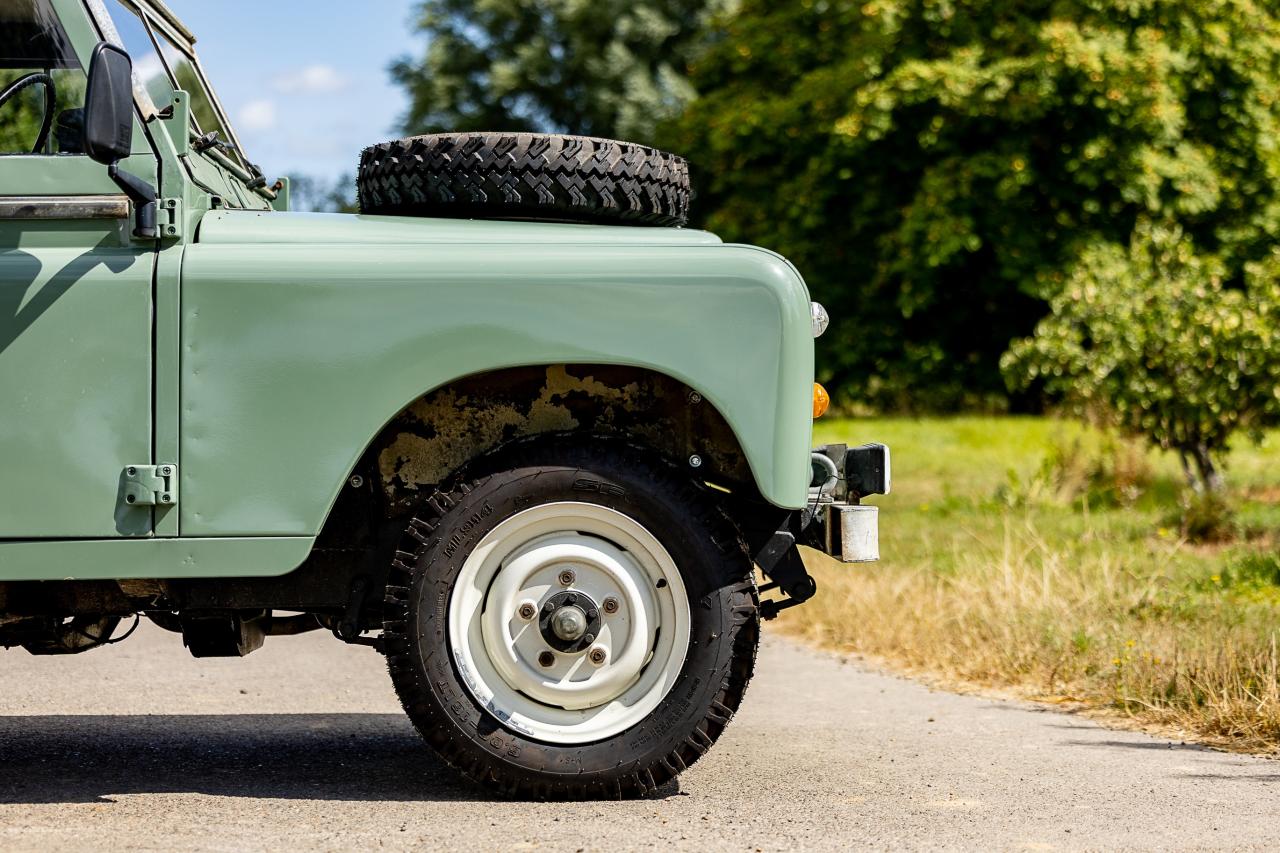 1978 Land Rover Series III 88 Factory Station Wagon
