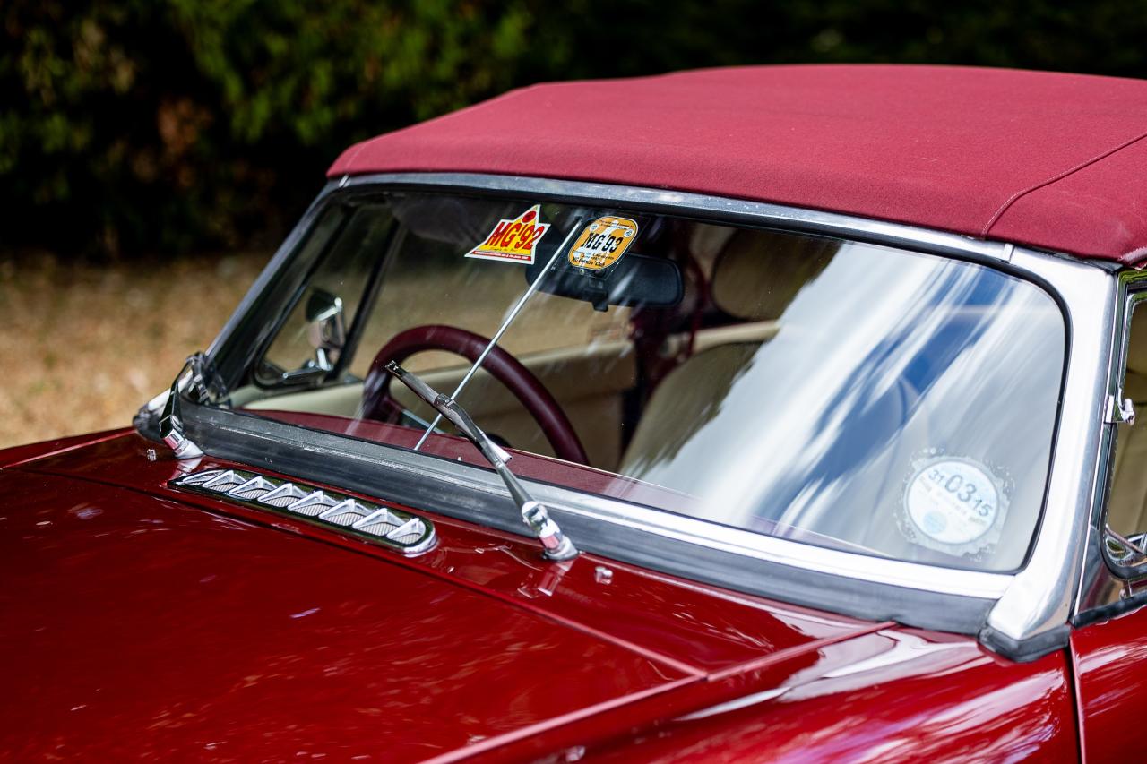 1971 MG B