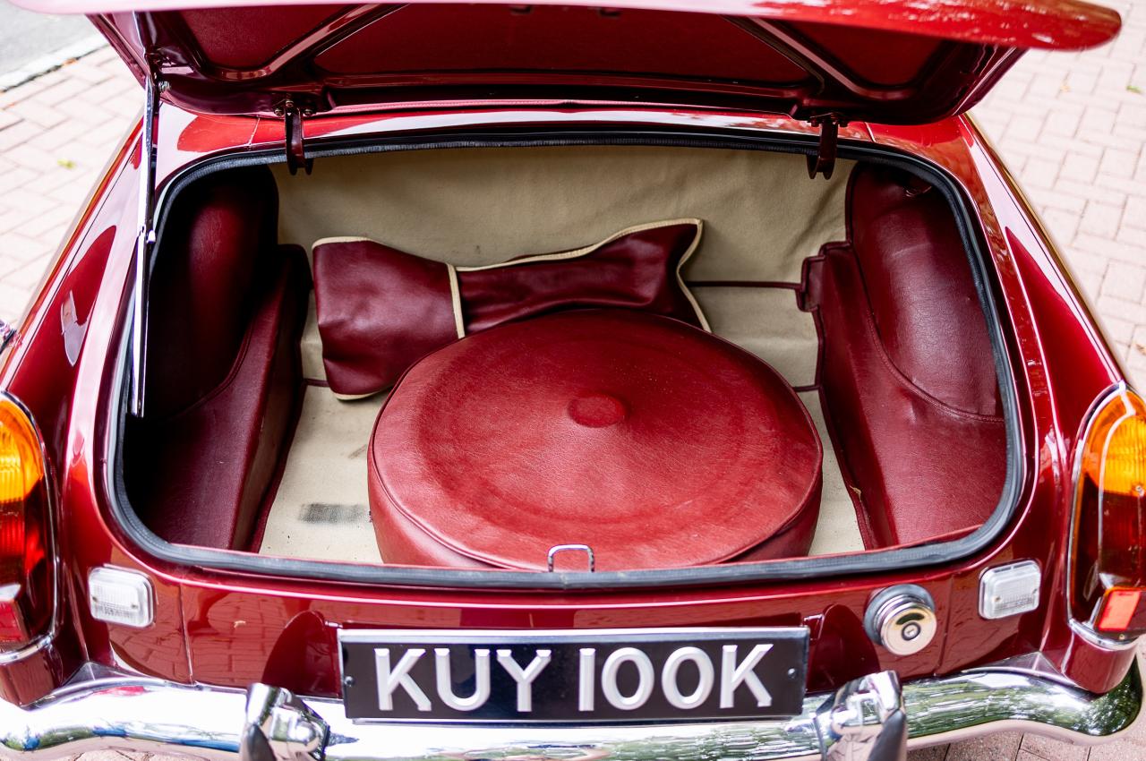 1971 MG B