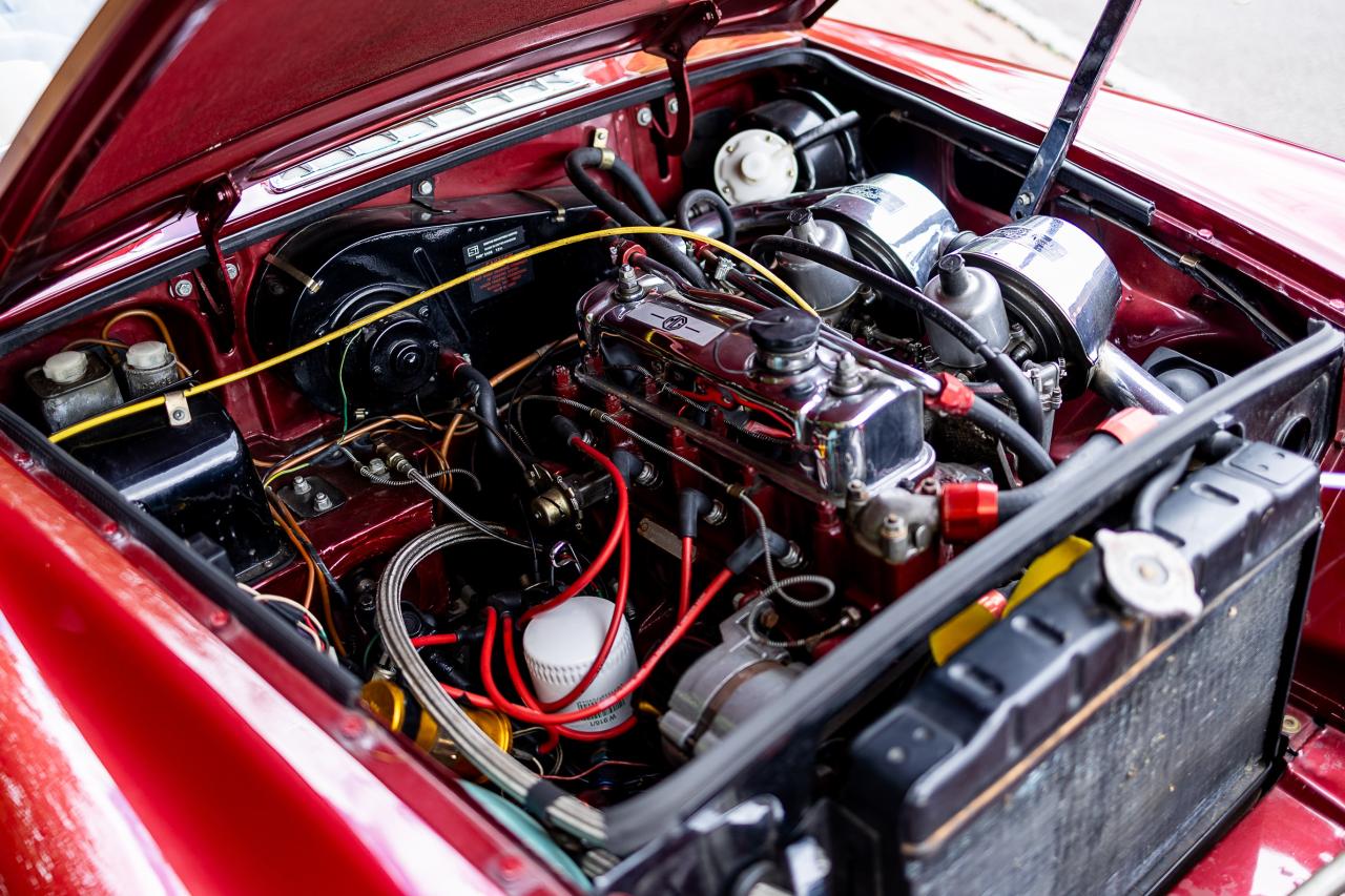 1971 MG B