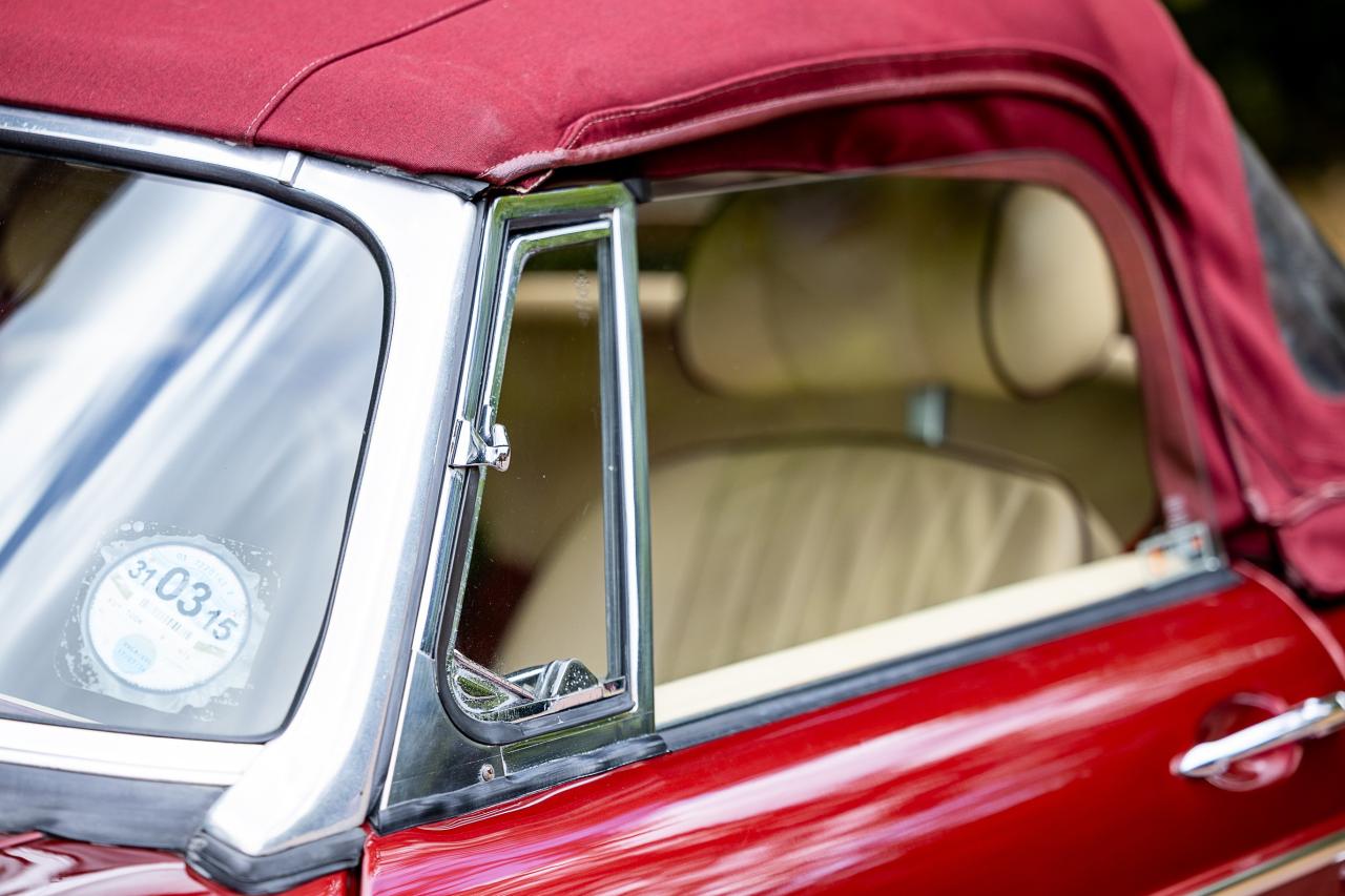 1971 MG B