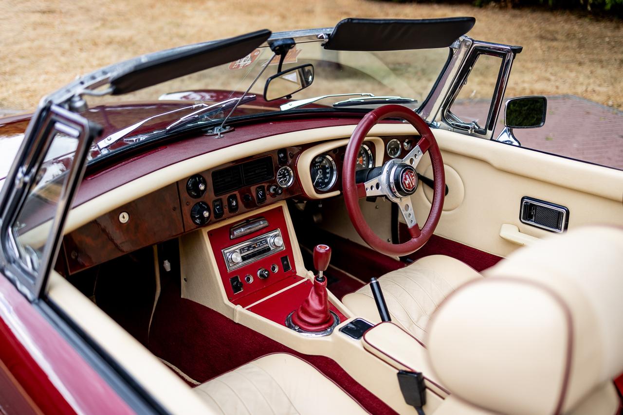 1971 MG B