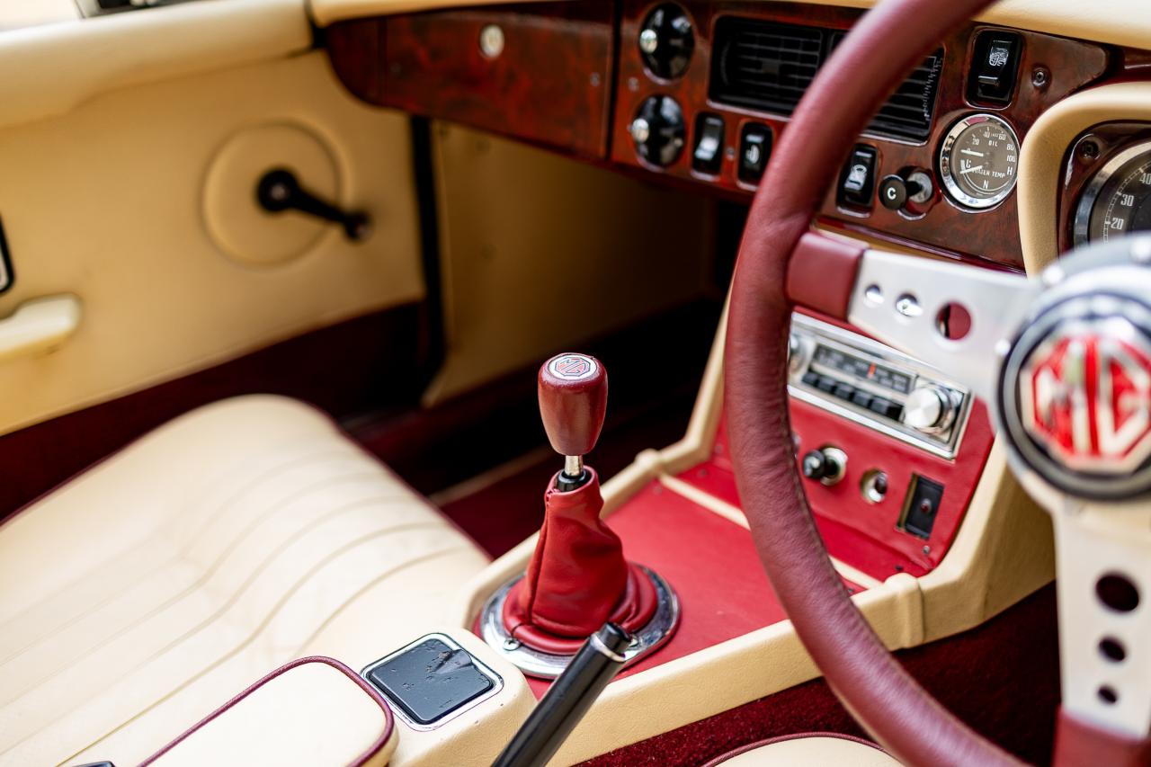 1971 MG B