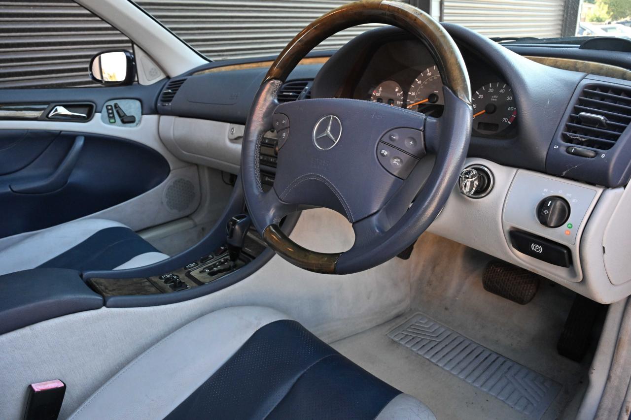2002 Mercedes - Benz CLK 230 Avantgarde Kompressor