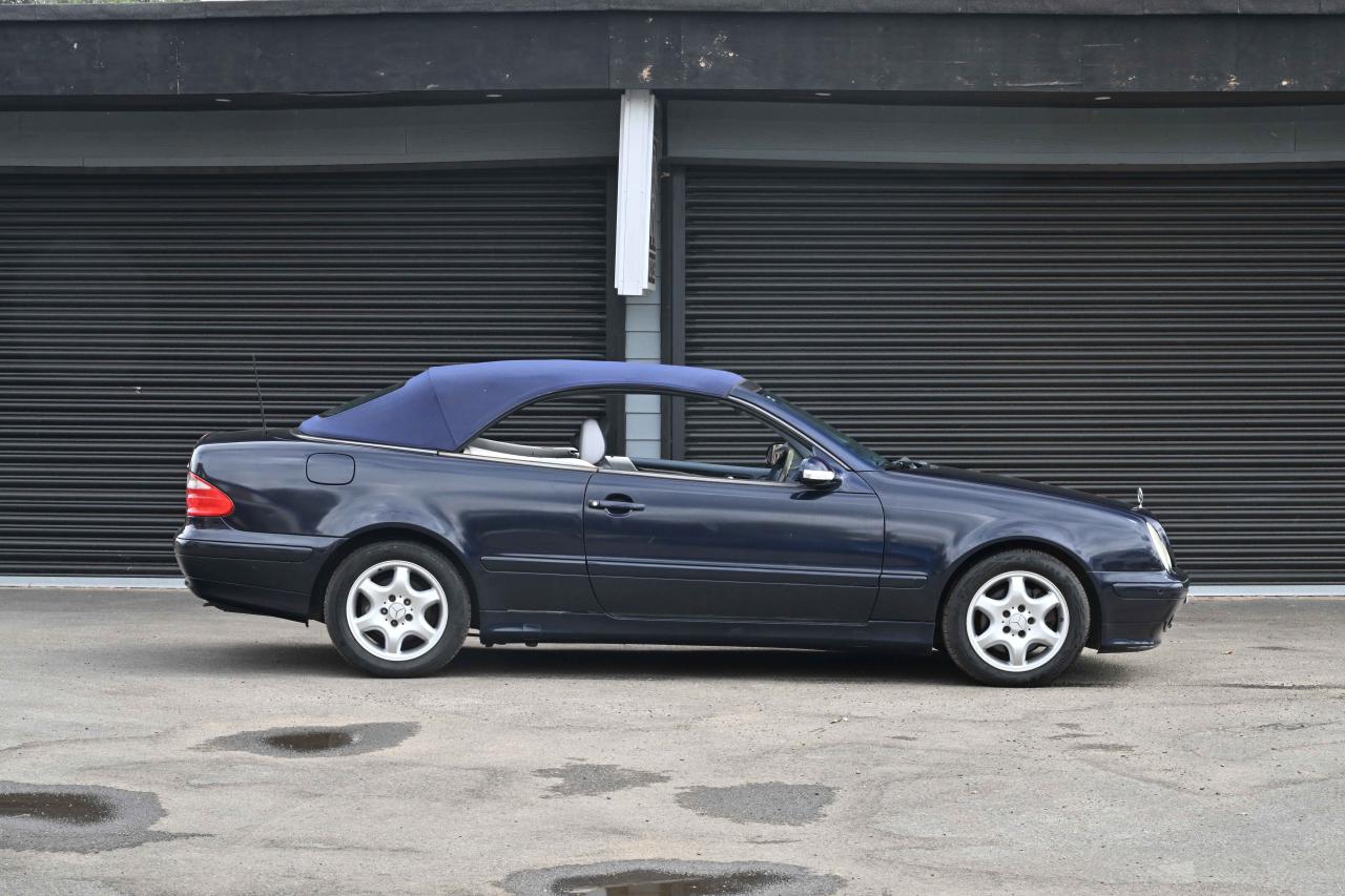 2002 Mercedes - Benz CLK 230 Avantgarde Kompressor