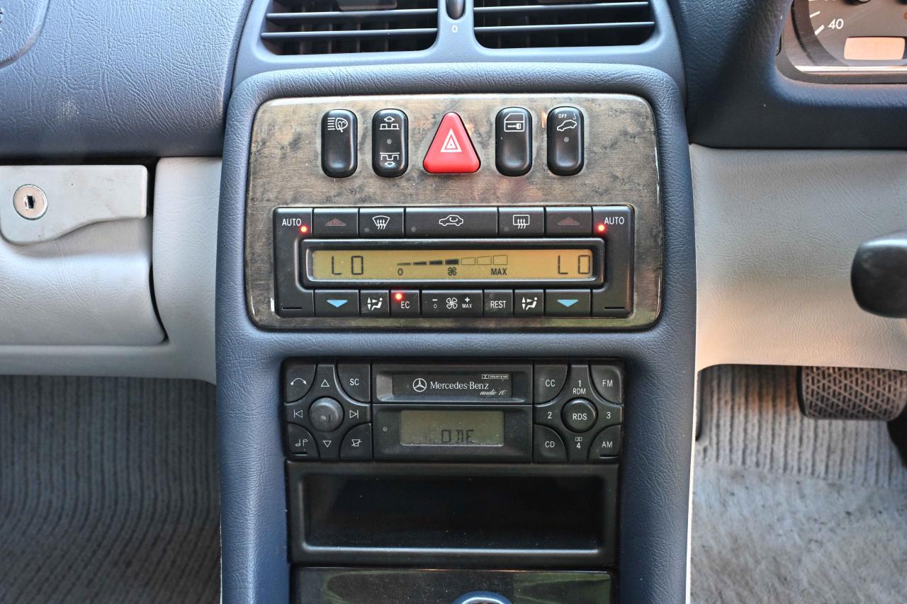 2002 Mercedes - Benz CLK 230 Avantgarde Kompressor