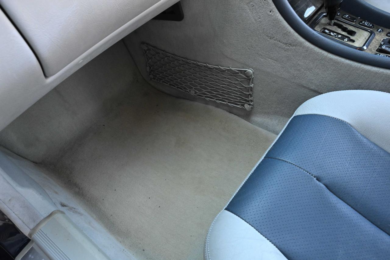 2002 Mercedes - Benz CLK 230 Avantgarde Kompressor