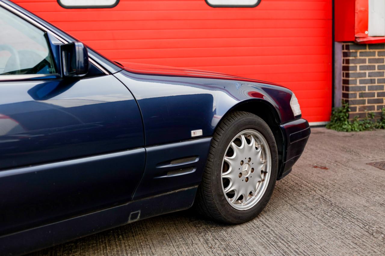 1996 Mercedes - Benz SL320