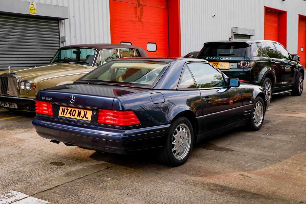 1996 Mercedes - Benz SL320