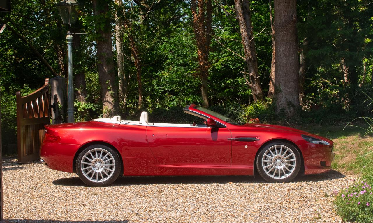 2006 Aston Martin DB9 Volante
