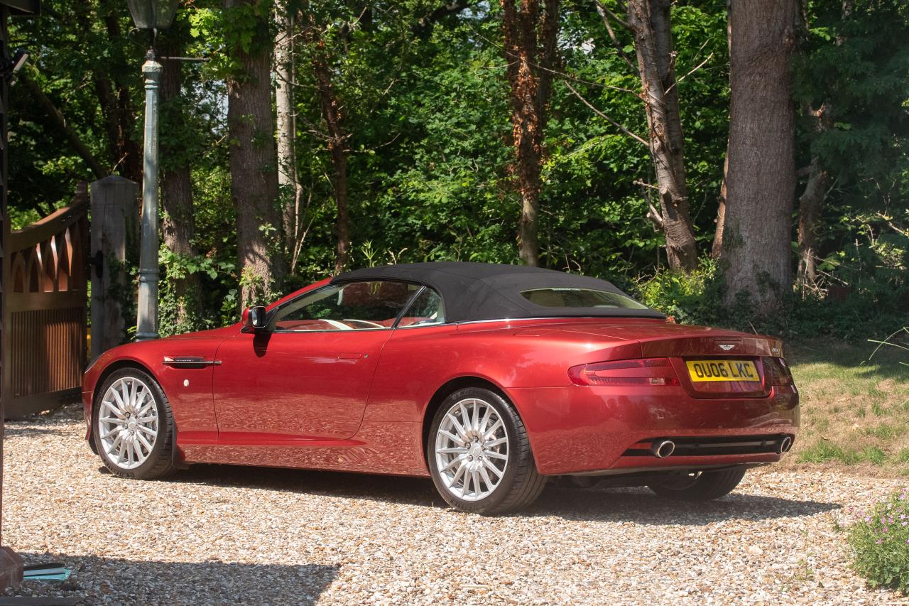 2006 Aston Martin DB9 Volante