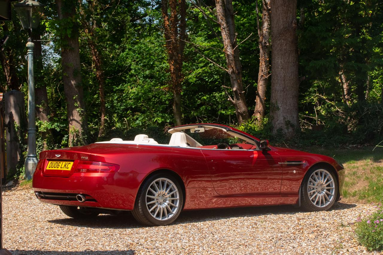 2006 Aston Martin DB9 Volante