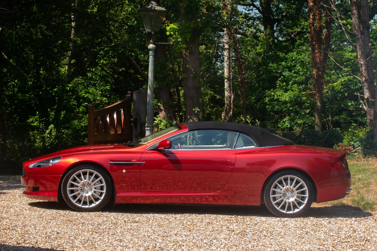 2006 Aston Martin DB9 Volante