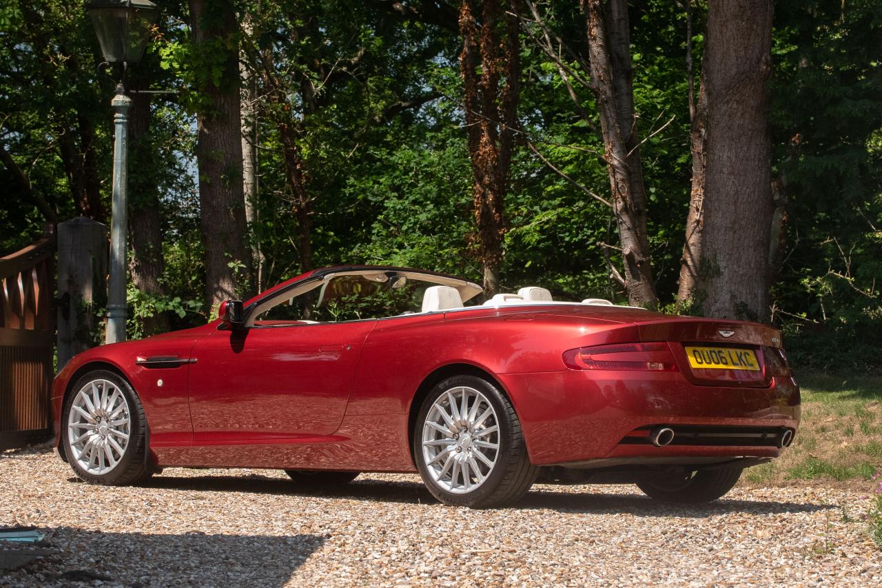 2006 Aston Martin DB9 Volante