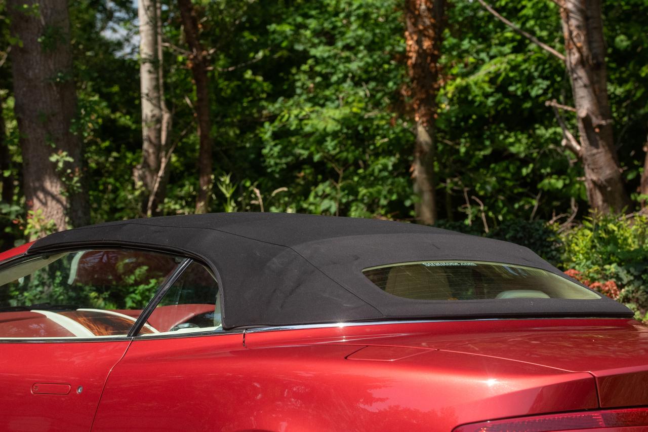 2006 Aston Martin DB9 Volante