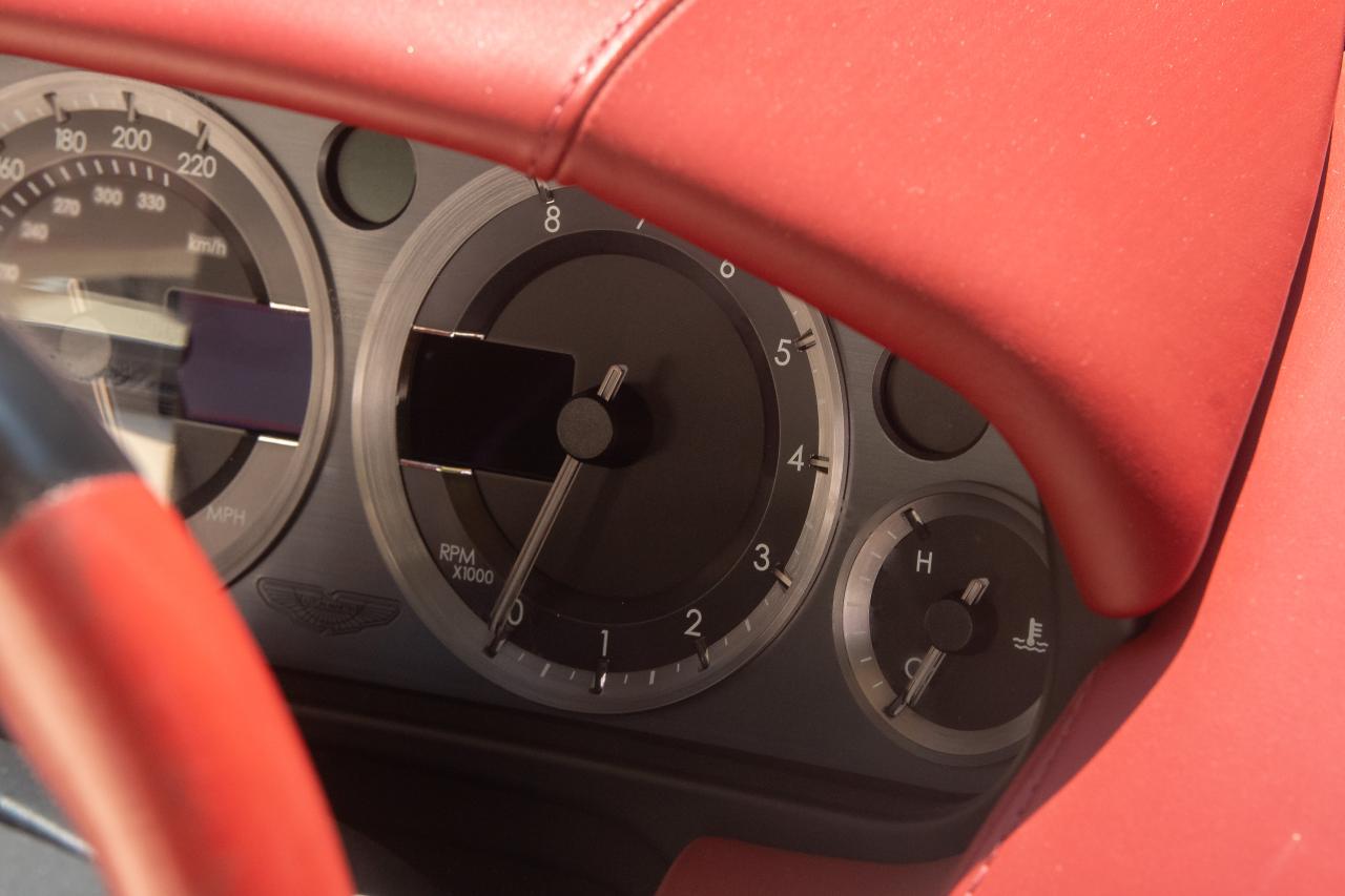 2006 Aston Martin DB9 Volante