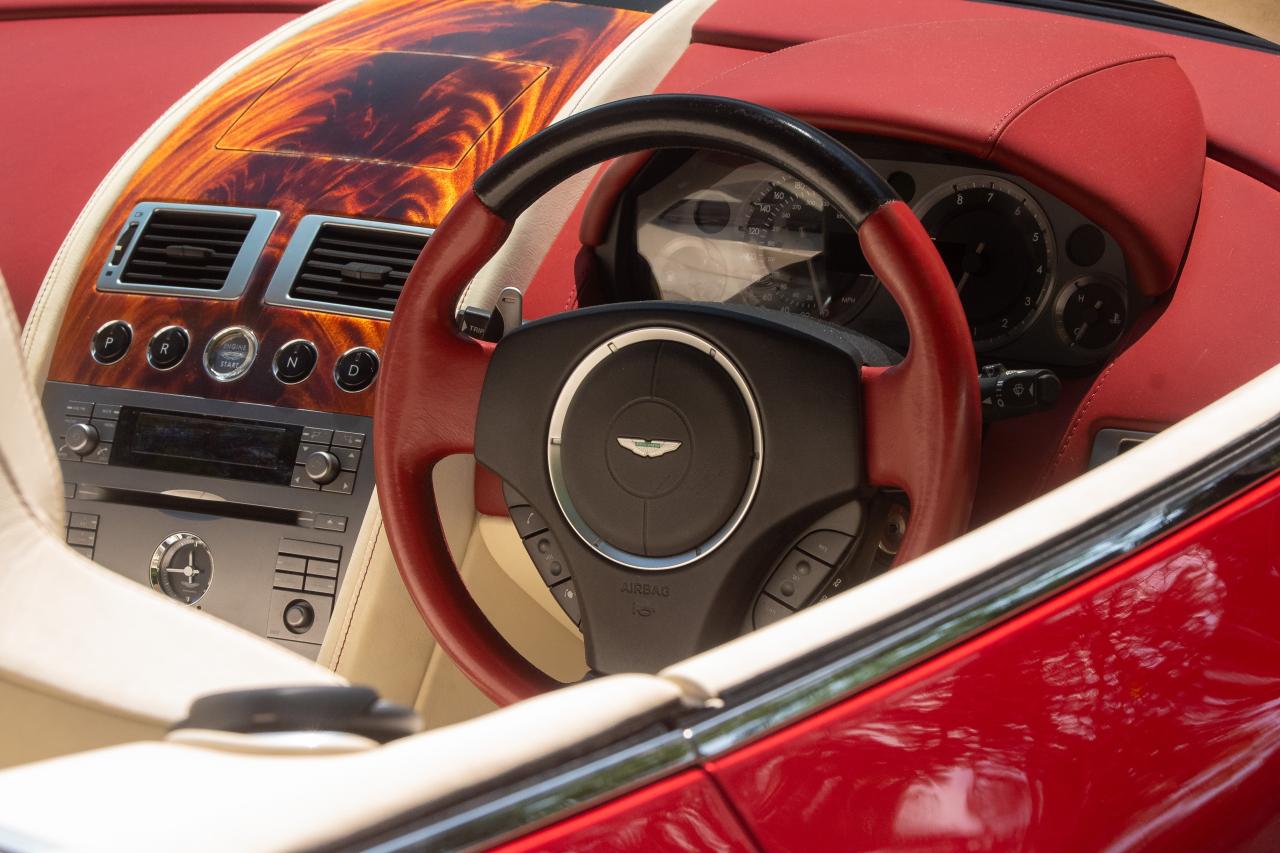 2006 Aston Martin DB9 Volante