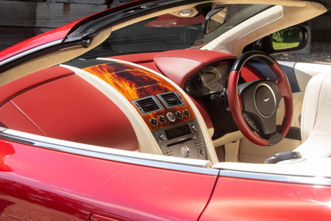 2006 Aston Martin DB9 Volante