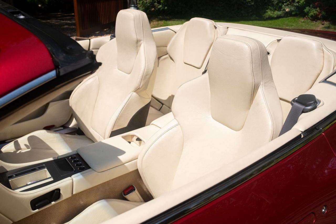 2006 Aston Martin DB9 Volante