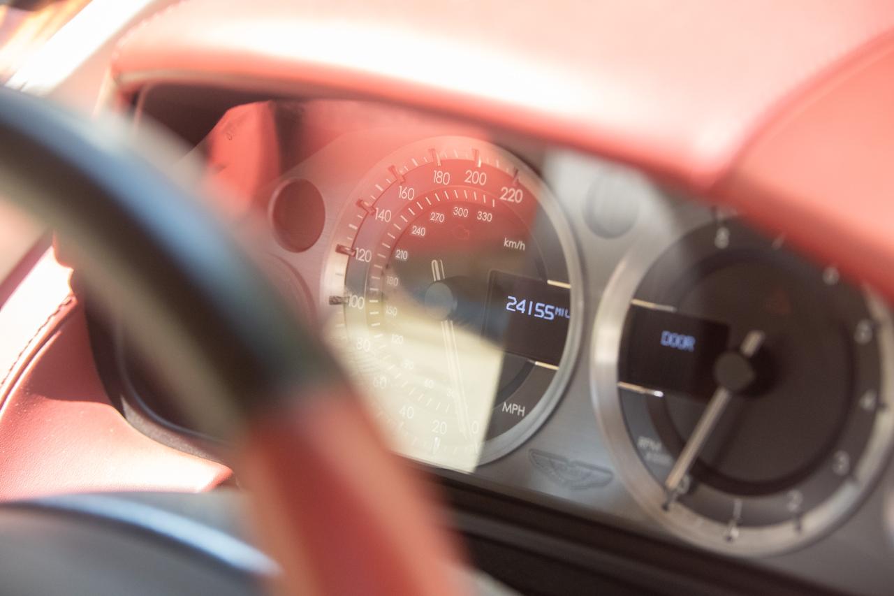 2006 Aston Martin DB9 Volante