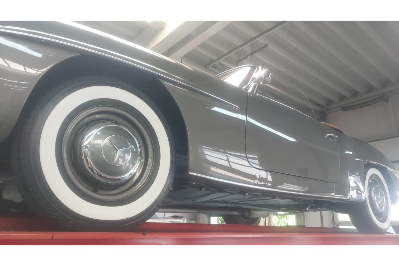 1960 Mercedes - Benz Mercedes Benz 190 SL Roadster &ldquo;Fully restored and matching numbers&rdquo;