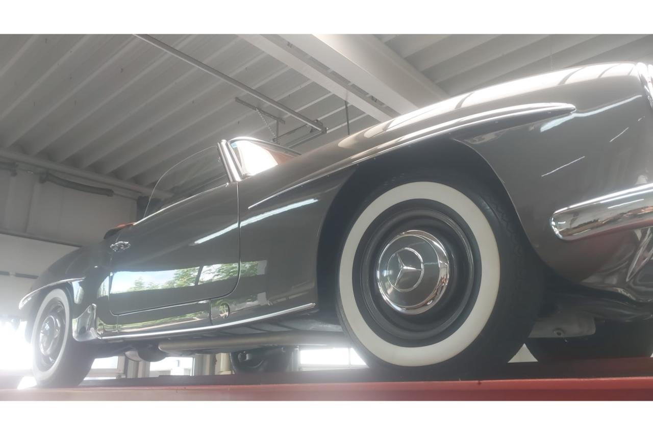 1960 Mercedes - Benz Mercedes Benz 190 SL Roadster &ldquo;Fully restored and matching numbers&rdquo;