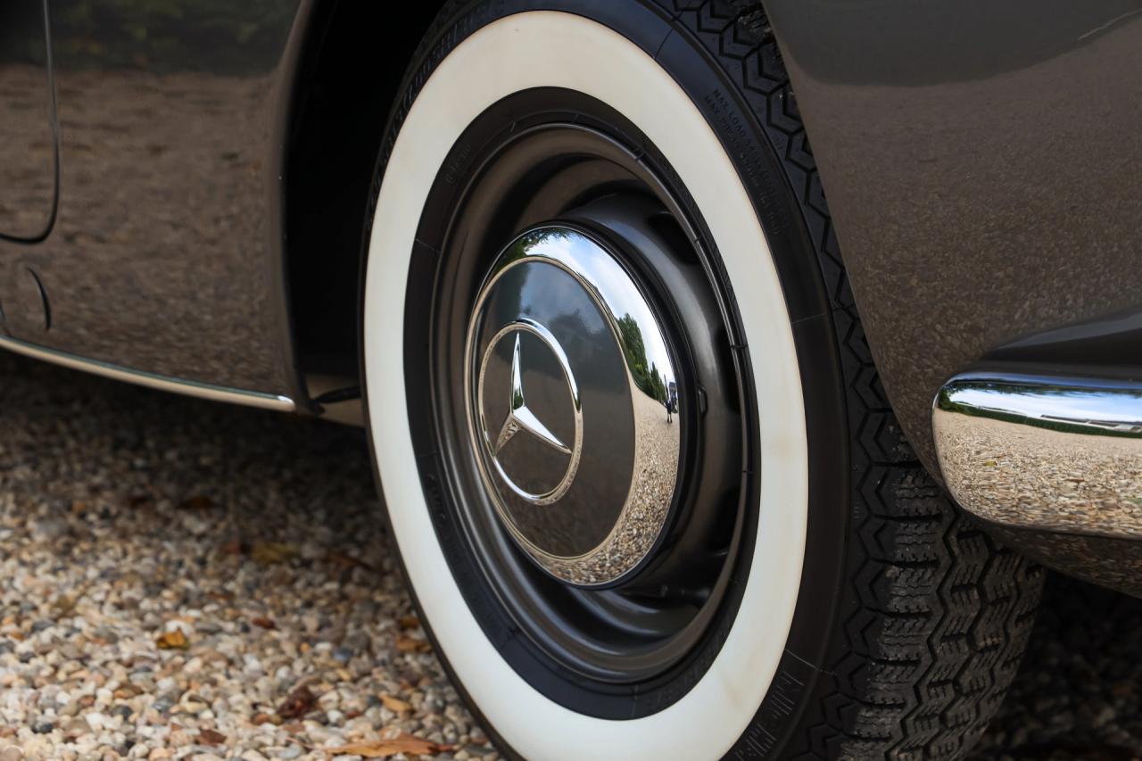 1960 Mercedes - Benz Mercedes Benz 190 SL Roadster &ldquo;Fully restored and matching numbers&rdquo;