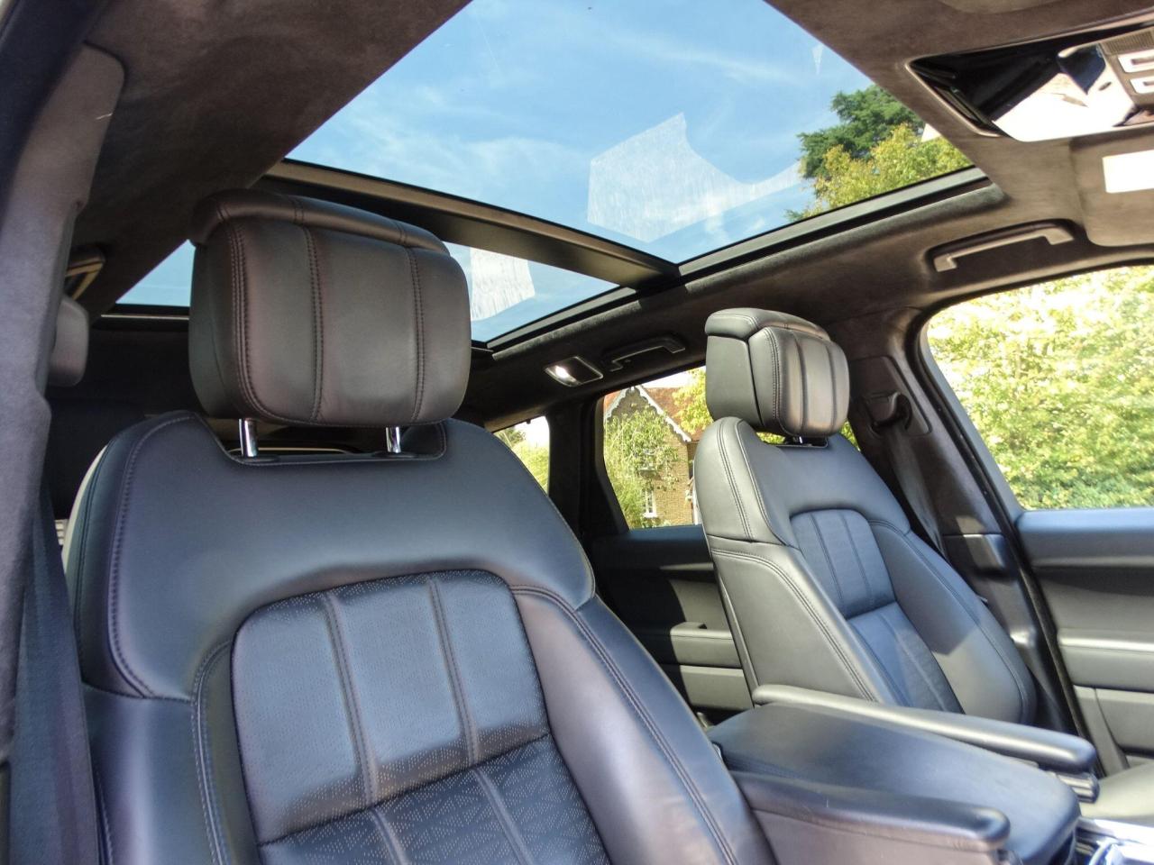 2021 Land Rover 3.0 D300 MHEV Autobiography Dynamic Auto 4WD Euro 6 (s/s) 5dr