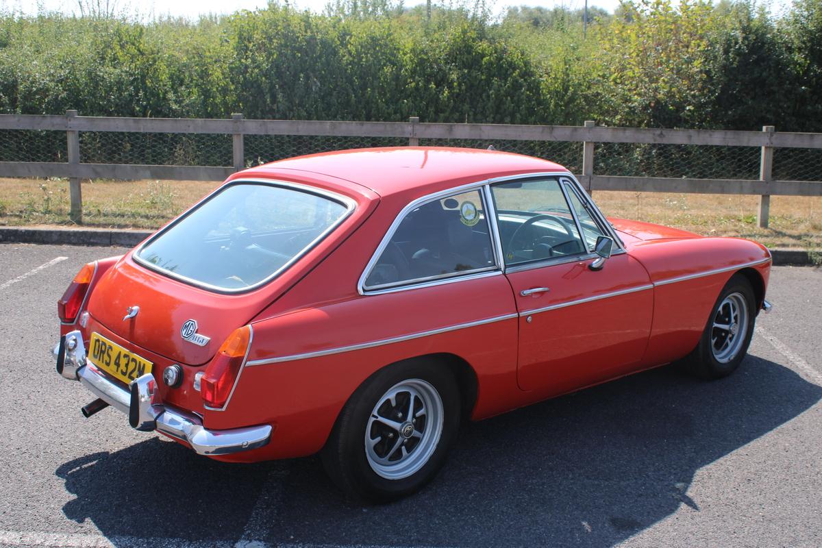 1974 MG B GT