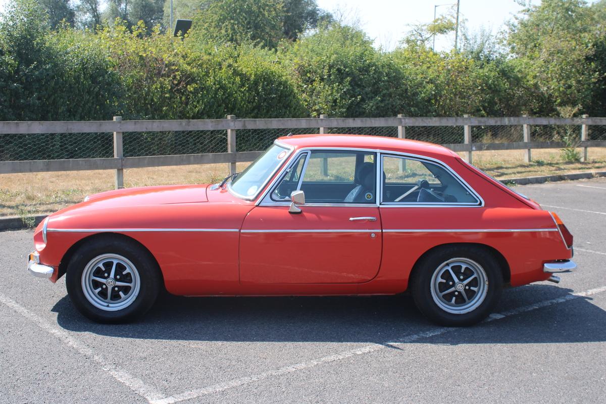 1974 MG B GT