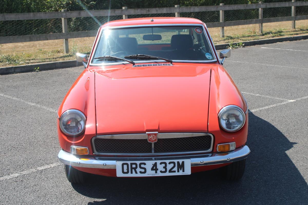 1974 MG B GT
