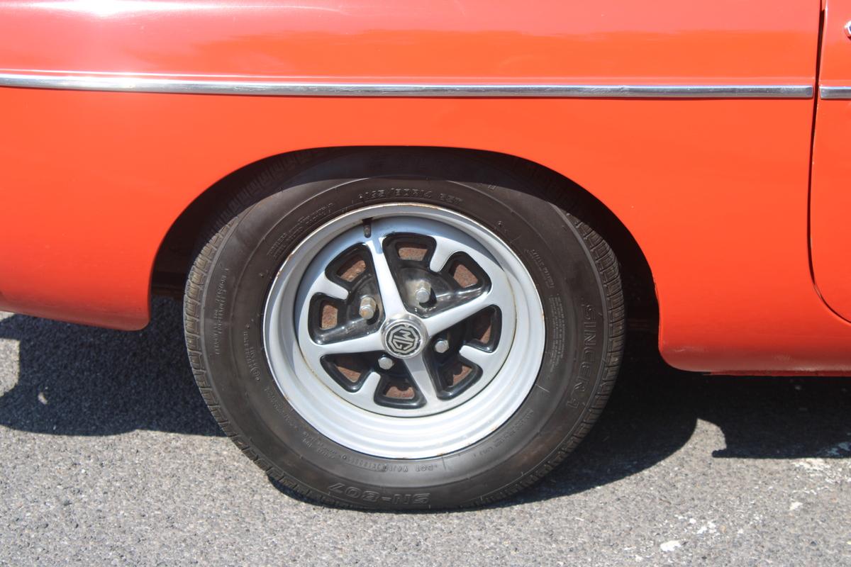 1974 MG B GT