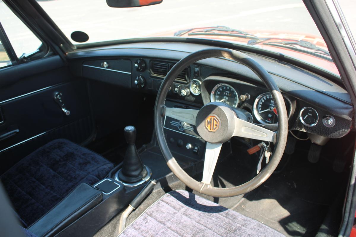 1974 MG B GT