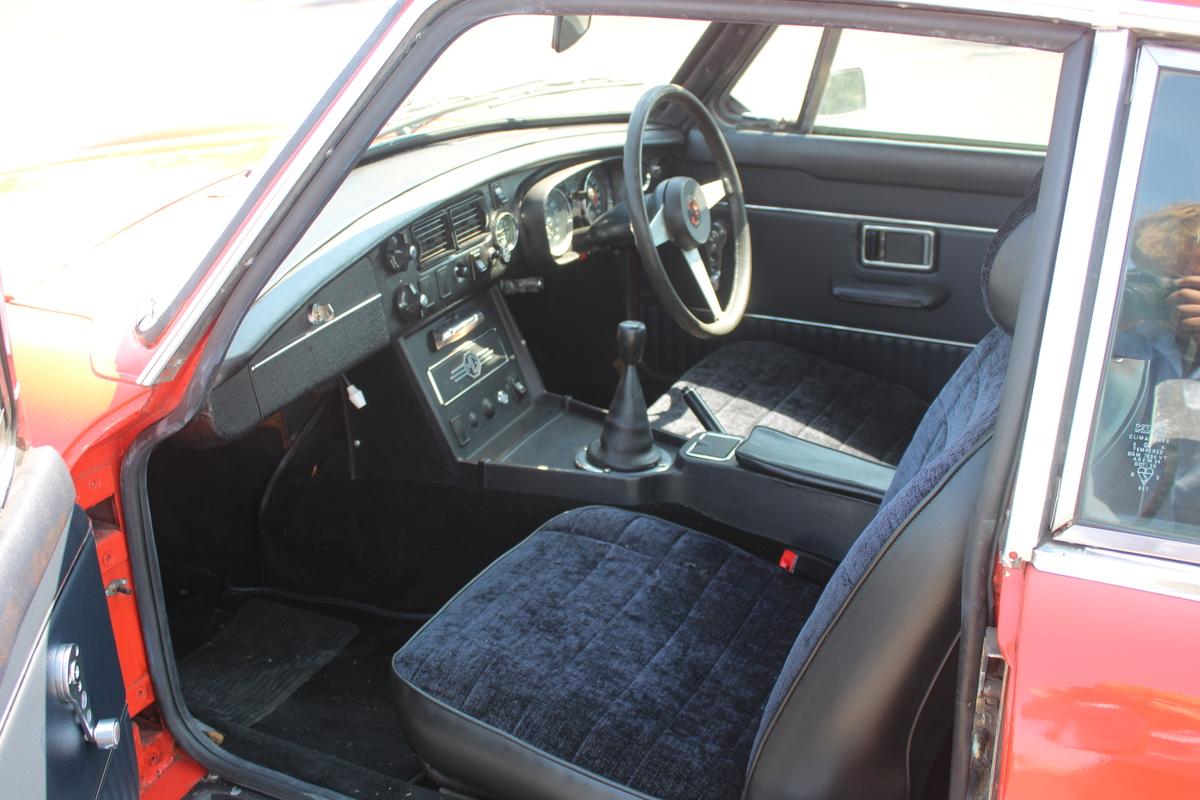 1974 MG B GT