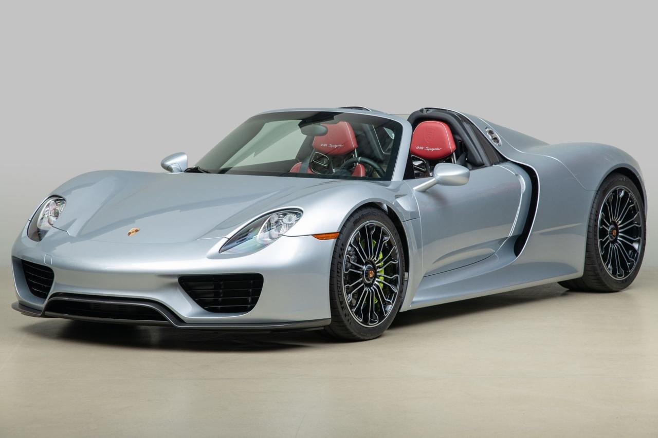 2015 Porsche 918 Spyder