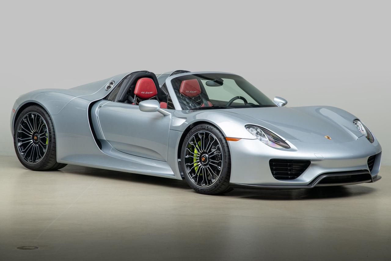 2015 Porsche 918 Spyder