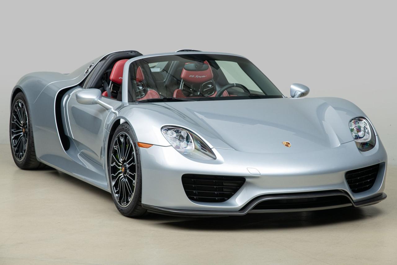 2015 Porsche 918 Spyder