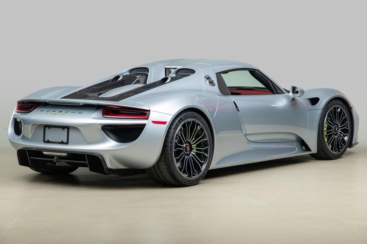 2015 Porsche 918 Spyder