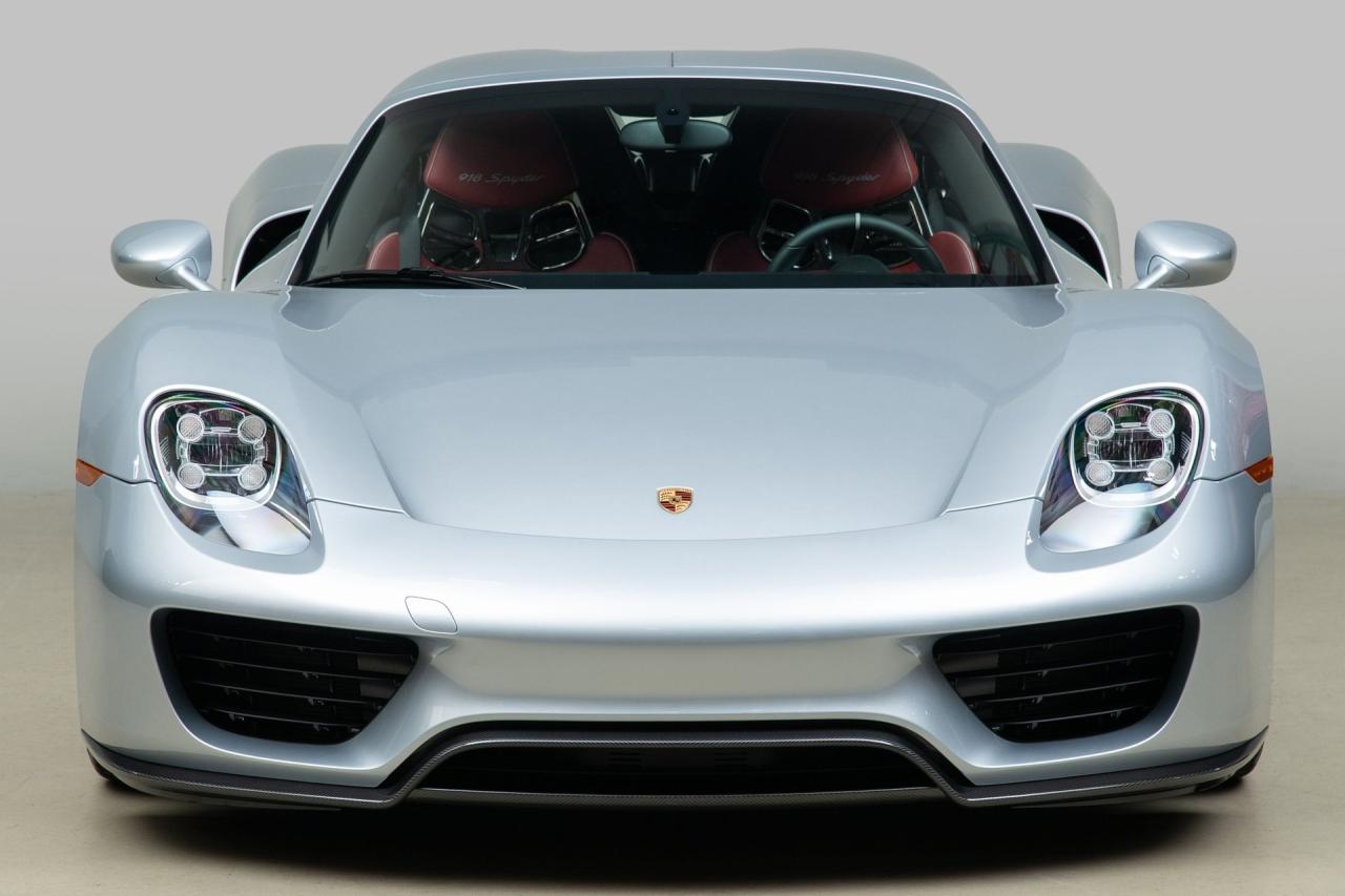 2015 Porsche 918 Spyder