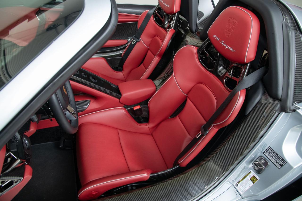 2015 Porsche 918 Spyder
