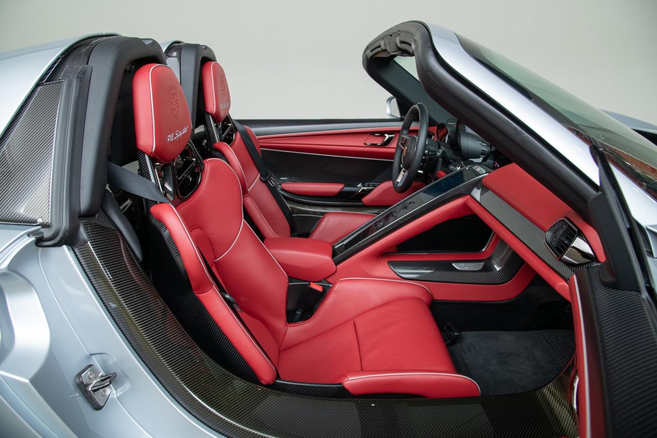 2015 Porsche 918 Spyder