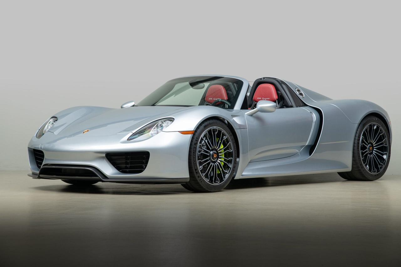 2015 Porsche 918 Spyder
