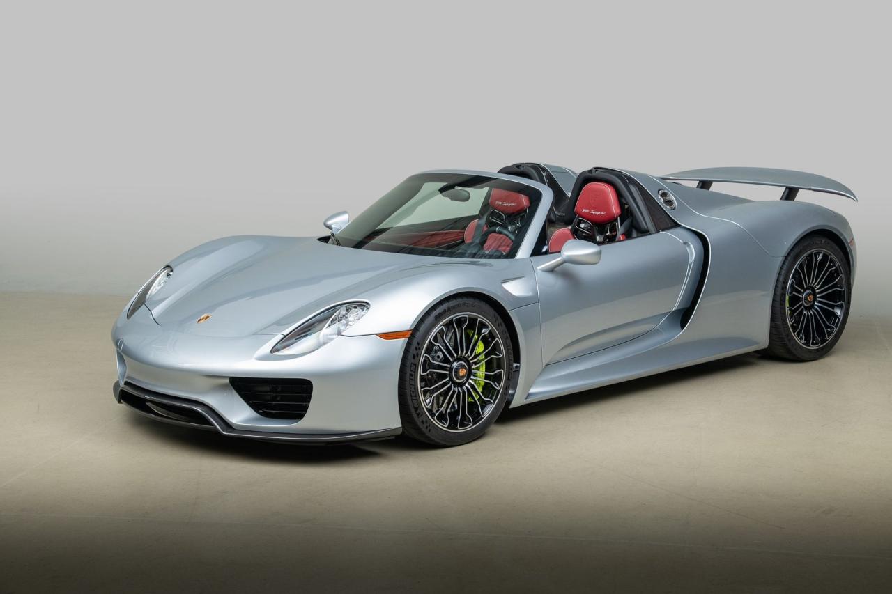 2015 Porsche 918 Spyder