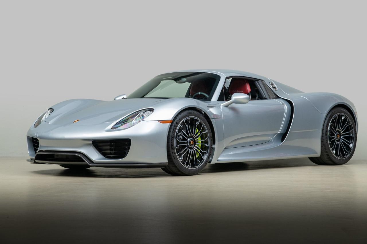 2015 Porsche 918 Spyder