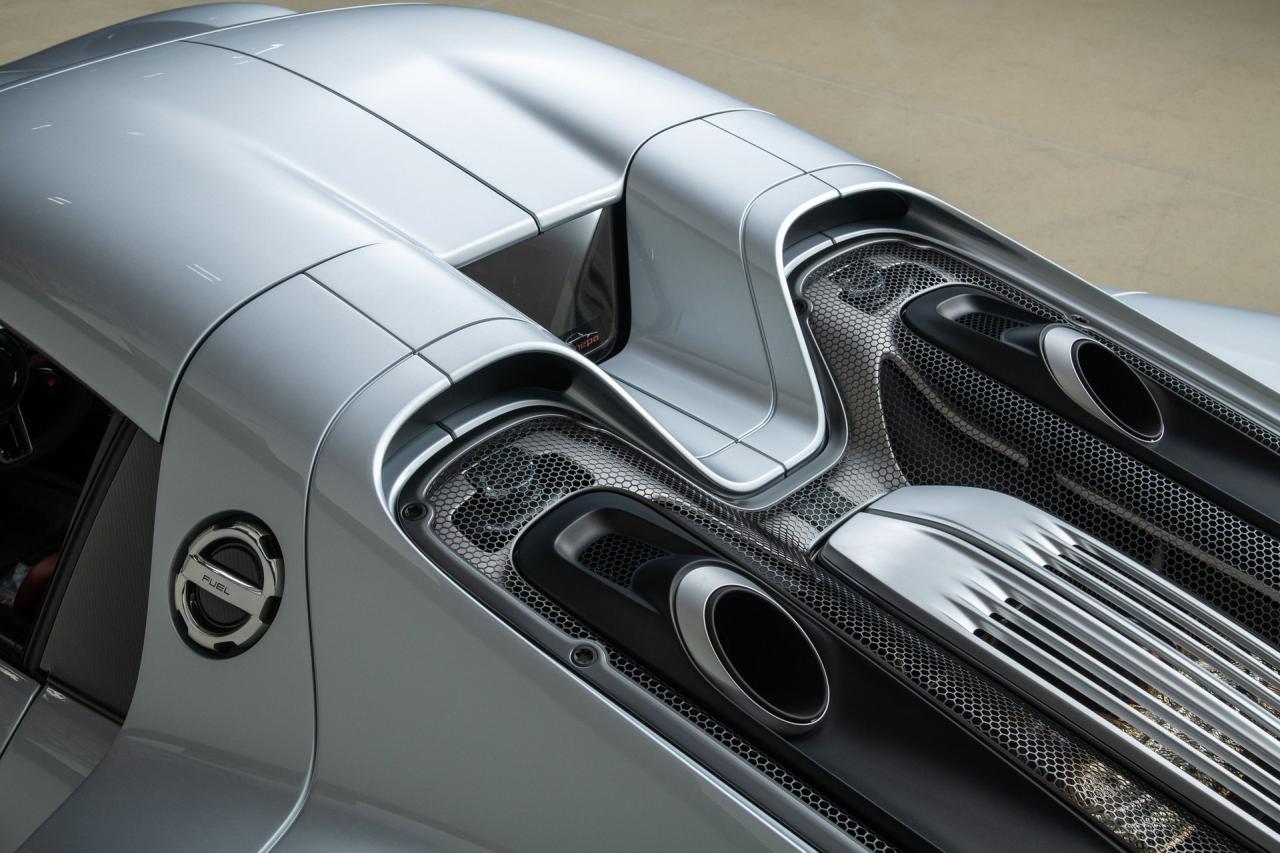 2015 Porsche 918 Spyder