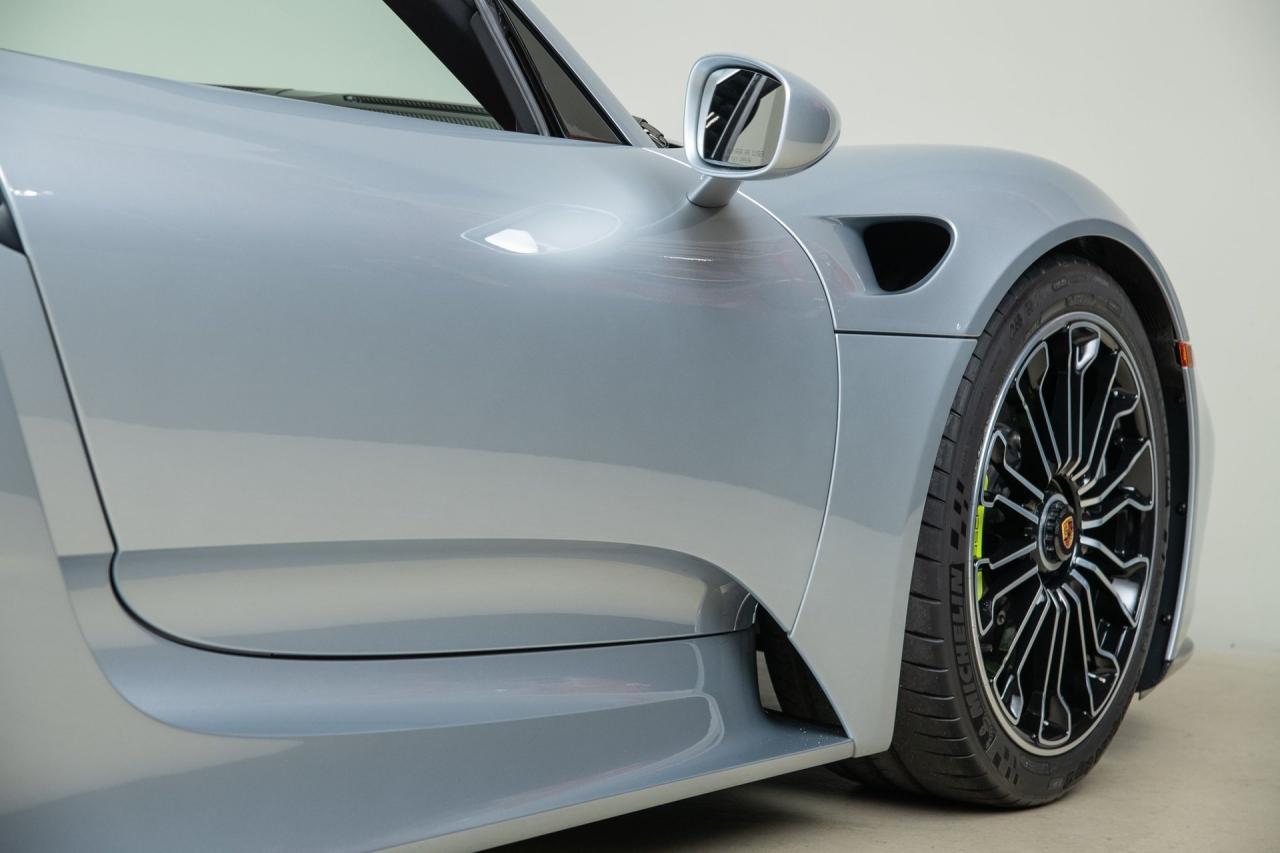 2015 Porsche 918 Spyder